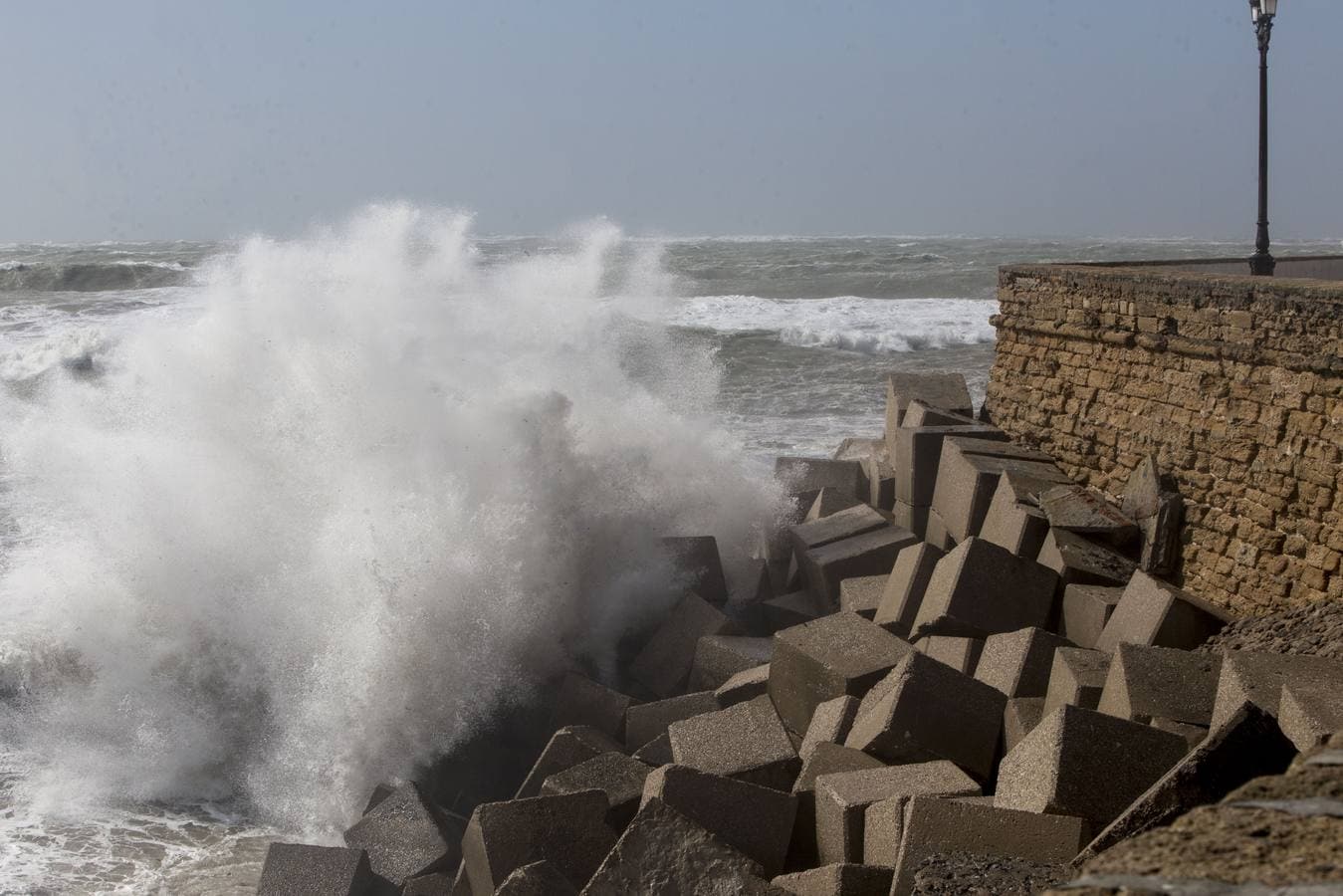 Las inundaciones costeras afectarán a más de 200.000 personas y Cádiz está entre las zonas más vulnerables